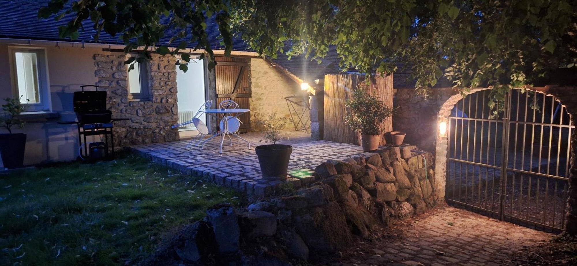 Le Relais Des Clefs - Au Calme Du Gatinais - Escapade A Deux - Terrasse Privee - Wifi - Offre Romantique Sur Demande Valpuiseaux Luaran gambar