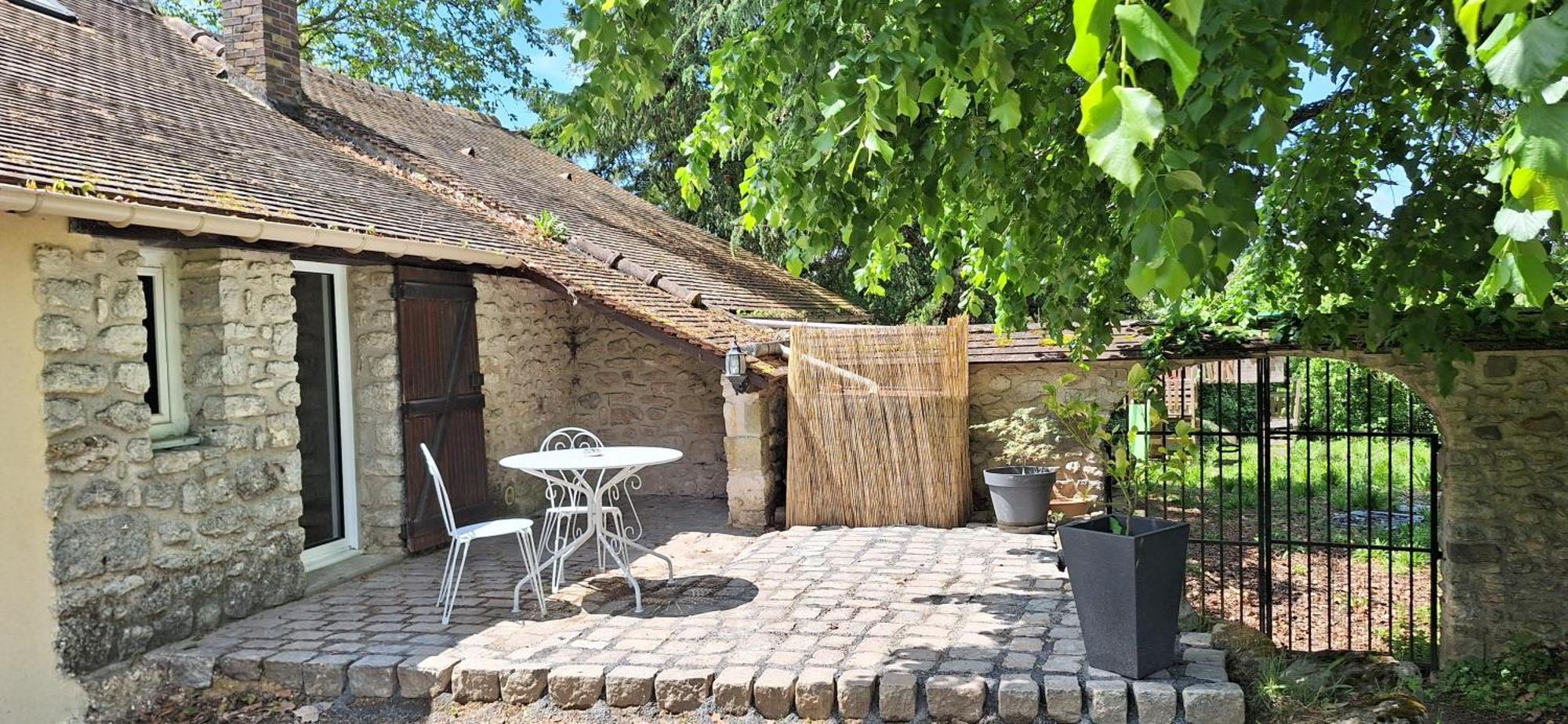 Le Relais Des Clefs - Au Calme Du Gatinais - Escapade A Deux - Terrasse Privee - Wifi - Offre Romantique Sur Demande Valpuiseaux Luaran gambar